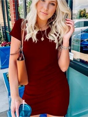 BTFBM Burgundy Ruched Bodycon Mini Dress Short Sleeve Stretch Small